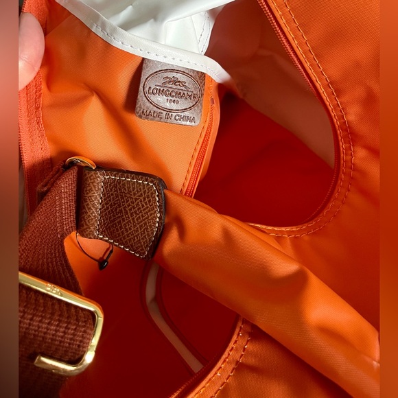 NWOT Longchamp Orange Nylon Large Adjustable Crossbody Shoulder Bag - Picture 8 of 11